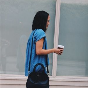 SUPER soft blue jean tunic blouse! 🦋